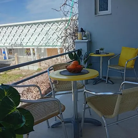 Apartment On The Strip 4 Kavos